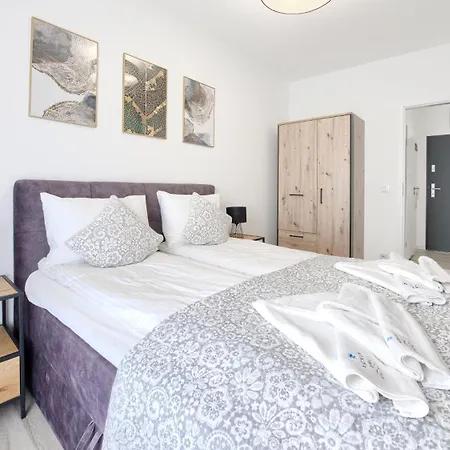 Platinium, Sun & Snow * Rewal